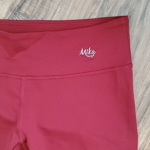 Marika | Yoga Leggings  - Picture 2 of 6